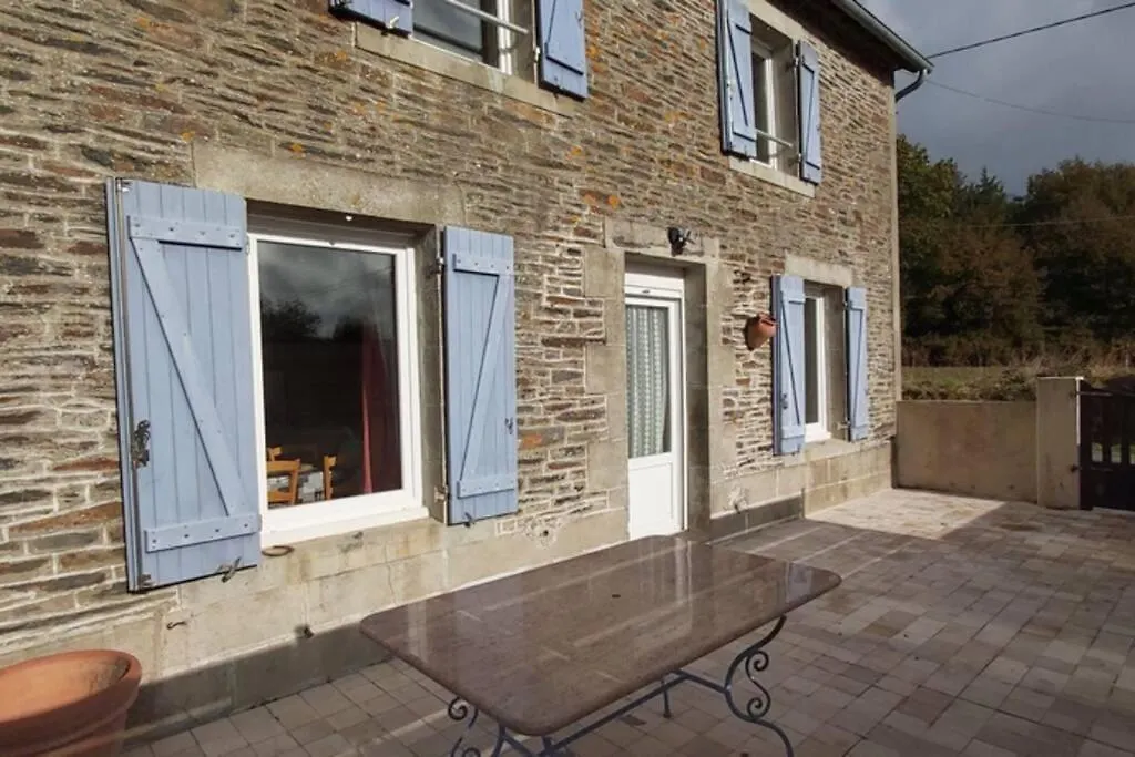 Holiday home Gite De L'Auge Fleurie Laniscat France