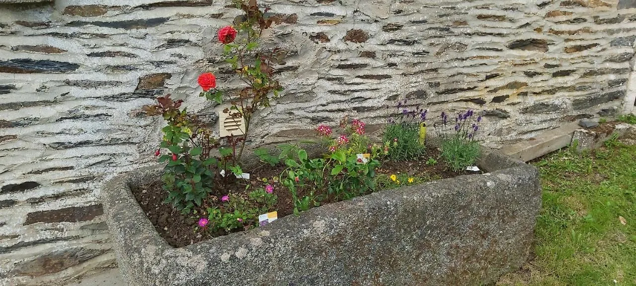 Holiday home Gite De L'Auge Fleurie Laniscat
